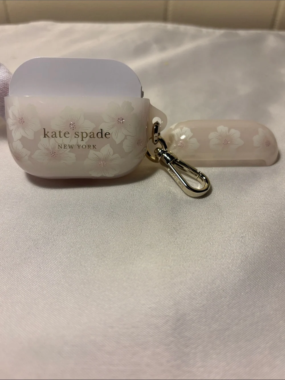 ✨ NIB / NWT Kate Spade AirPods 3rd Gen Case – Discontinued Hollyhock Floral